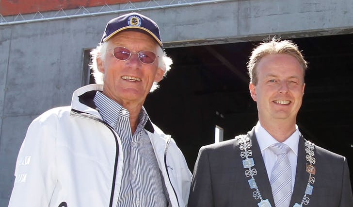 Per Grieg senior og Terje Søviknes under markering på Oseana i 2010, eit år før opning. (Foto: Kjetil Vasby Bruarøy)