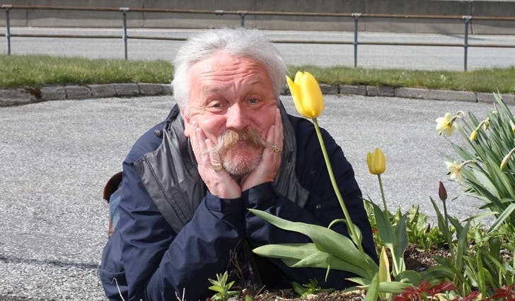 Past-president i Os Lions Terje Hatvik og dei andre medlemmane i Os Lions ligg ikkje på latsida før morgondagens tulipanaksjon (foto: Andris Hamre)